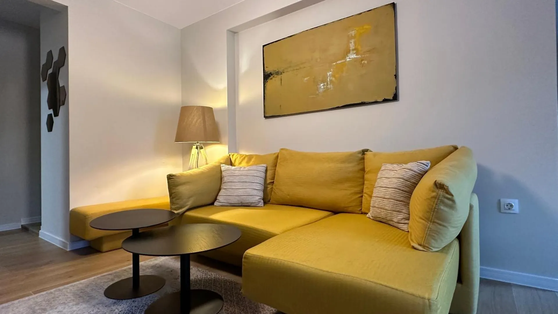Cosy Apartment - Top Location Burgas City